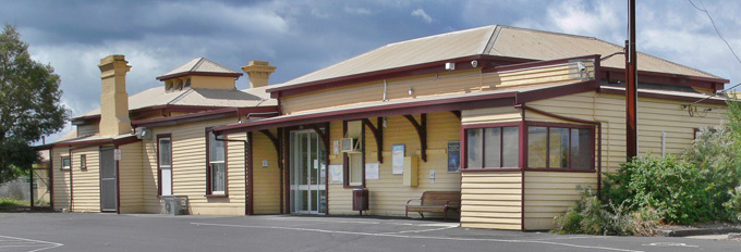 Colac Station